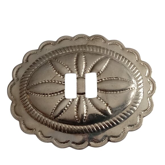๐ฏ 10 for $10 / Oval Concho - Picture 9 of 9